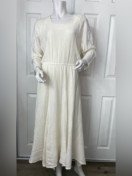 Spencer Alexis Dresses & Skirts - 💯Rayon Vintage Women's Long Sleeve Ivory Maxi Dress with Elastic Waist